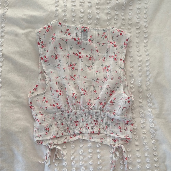 Princess Polly Floral Button-Down Top - Picture 4 of 4